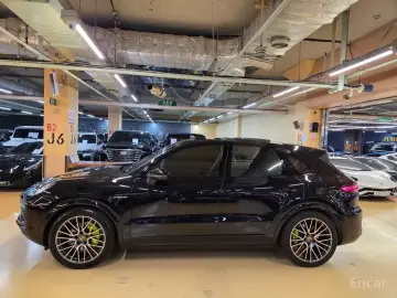 2022 Porsche Cayenne с пробегом 23 900 км