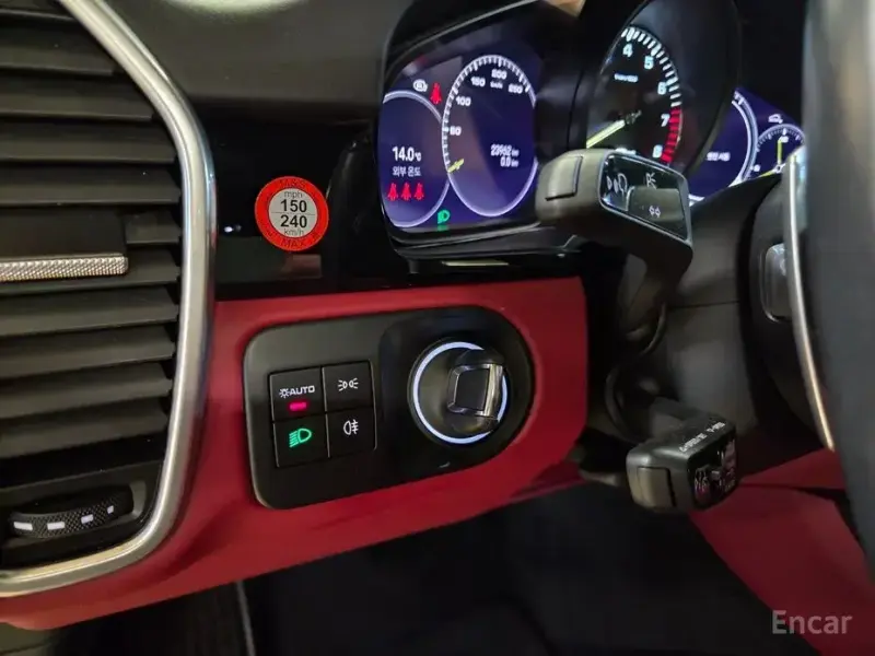 2022 Porsche Cayenne с пробегом 23 900 км