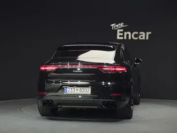 2023 Porsche Cayenne с пробегом 37 717 км