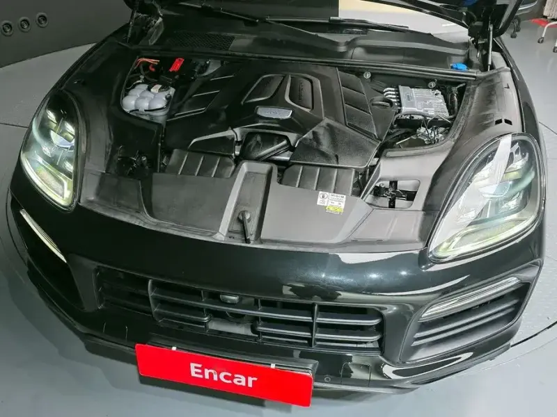 2023 Porsche Cayenne с пробегом 37 717 км