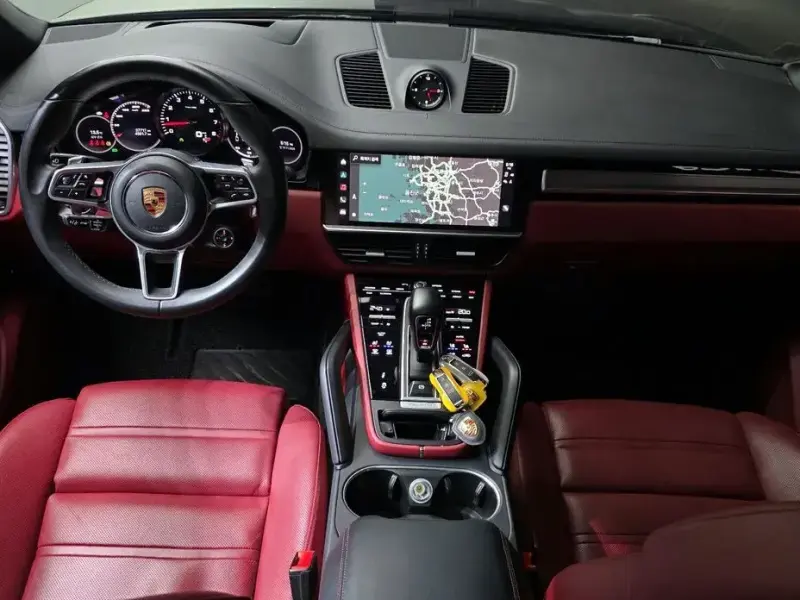 2023 Porsche Cayenne с пробегом 37 717 км