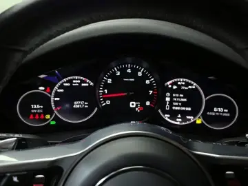 2023 Porsche Cayenne с пробегом 37 717 км