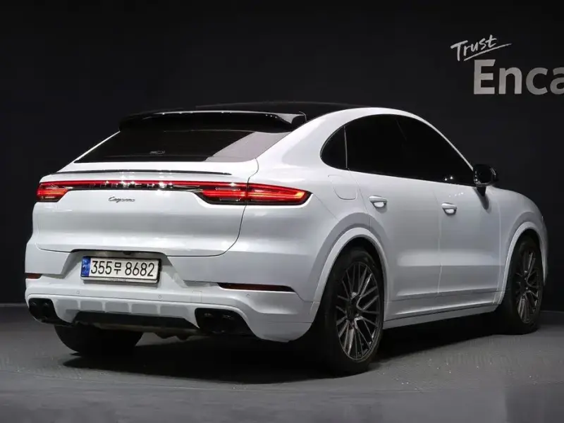 2022 Porsche Cayenne с пробегом 43 237 км