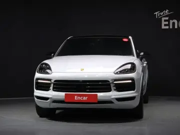 2022 Porsche Cayenne с пробегом 43 237 км