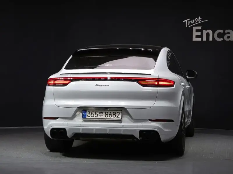 2022 Porsche Cayenne с пробегом 43 237 км