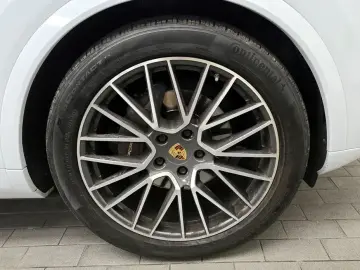 2022 Porsche Cayenne с пробегом 43 237 км