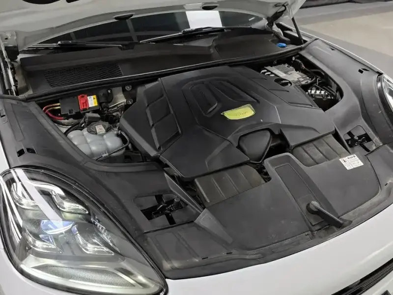 2022 Porsche Cayenne с пробегом 43 237 км
