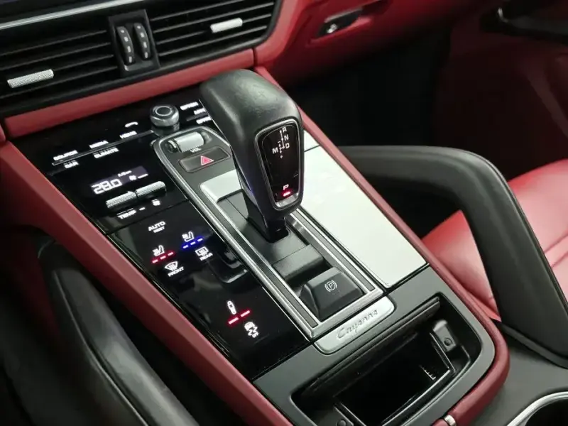 2022 Porsche Cayenne с пробегом 43 237 км