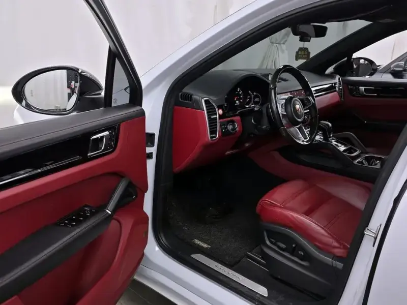 2022 Porsche Cayenne с пробегом 43 237 км