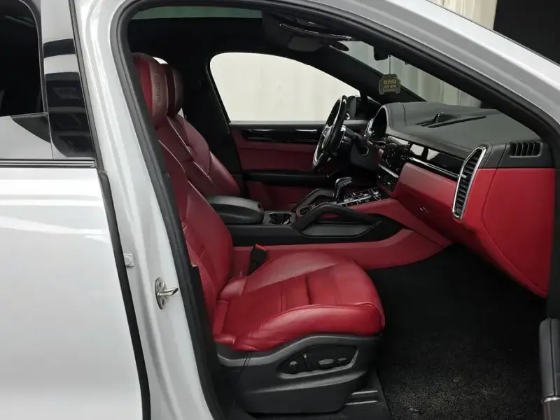 2022 Porsche Cayenne с пробегом 43 237 км