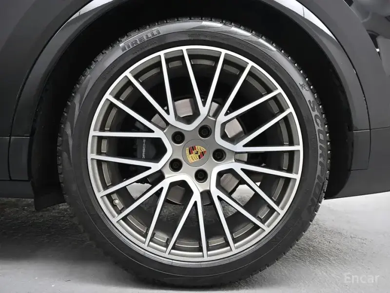 2023 Porsche Cayenne с пробегом 36 988 км