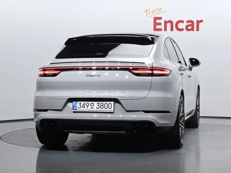 2022 Porsche Cayenne с пробегом 45 952 км