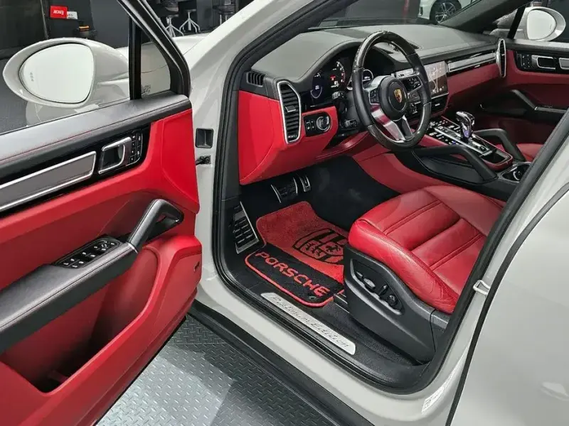 2022 Porsche Cayenne с пробегом 45 952 км