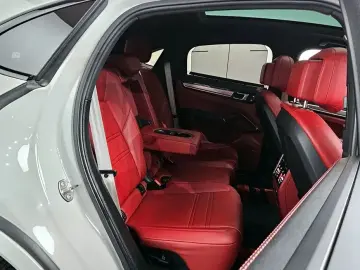 2022 Porsche Cayenne с пробегом 45 952 км