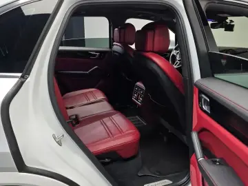 2022 Porsche Cayenne с пробегом 18 869 км