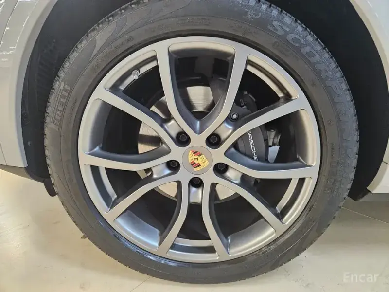 2023 Porsche Cayenne с пробегом 45 600 км