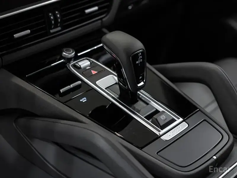 2023 Porsche Cayenne с пробегом 28 560 км