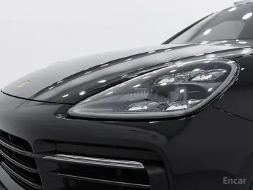 2023 Porsche Cayenne с пробегом 28 560 км