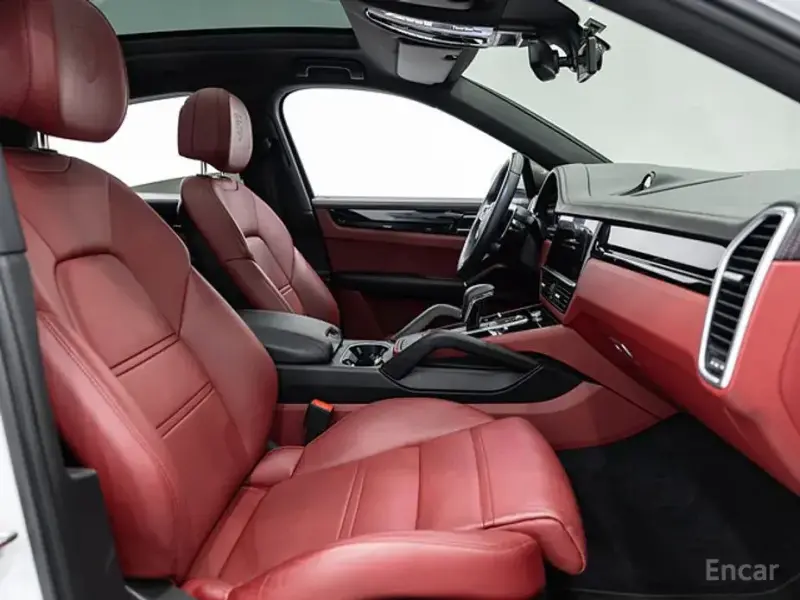 2023 Porsche Cayenne с пробегом 48 430 км