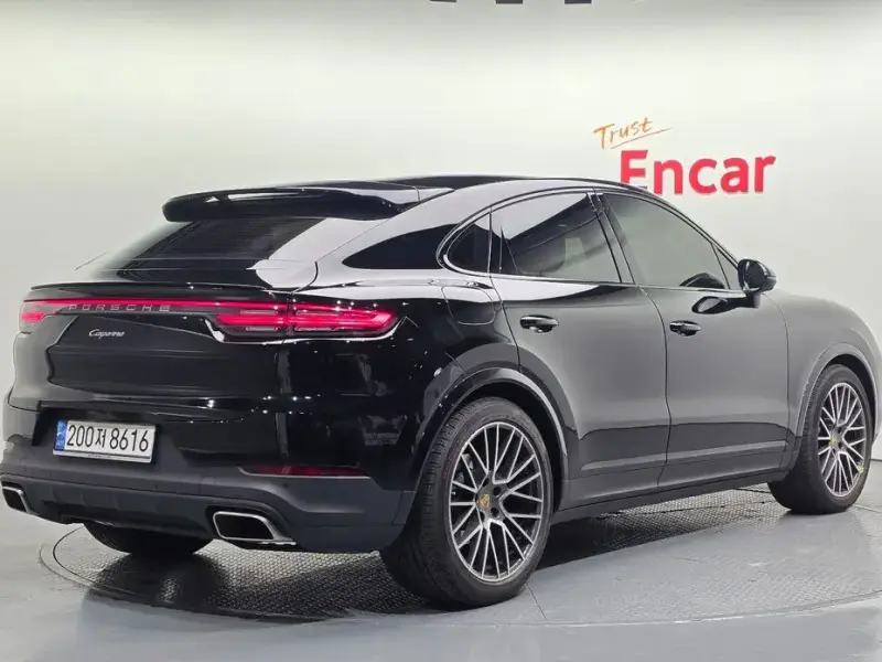 2022 Porsche Cayenne с пробегом 7 607 км