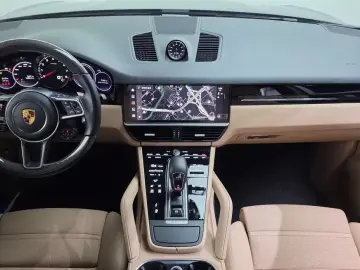 2022 Porsche Cayenne с пробегом 7 607 км