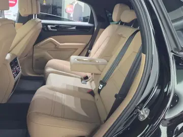 2022 Porsche Cayenne с пробегом 7 607 км