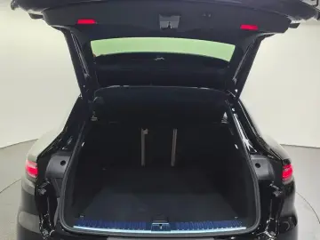 2022 Porsche Cayenne с пробегом 7 607 км