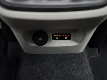 2023 Volvo XC40 с пробегом 21 167 км