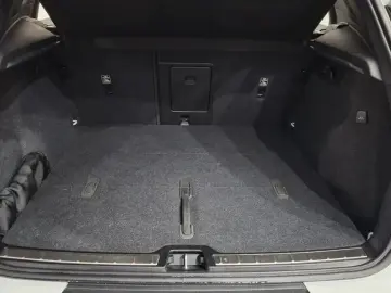 2023 Volvo XC40 с пробегом 21 167 км