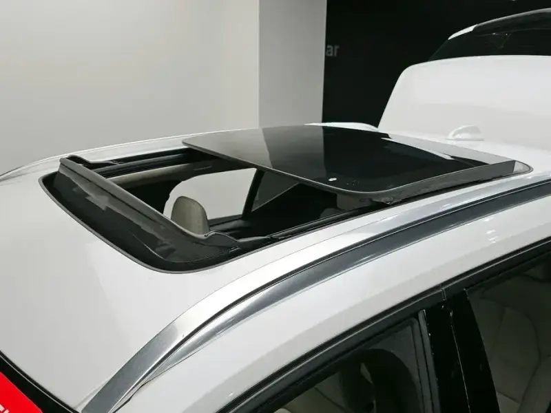 2023 Volvo XC40 с пробегом 60 472 км