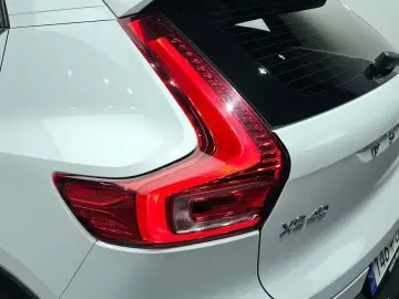 2023 Volvo XC40 с пробегом 60 472 км