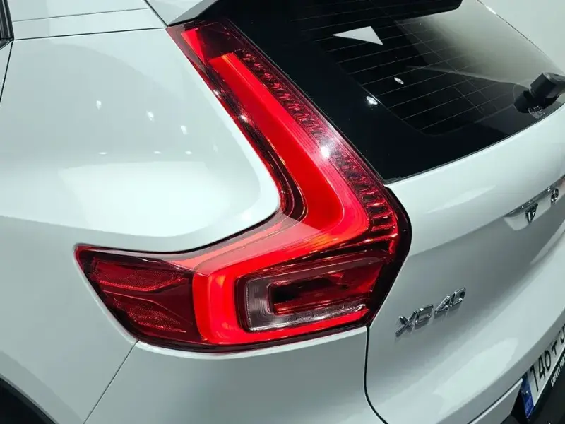 2023 Volvo XC40 с пробегом 60 472 км