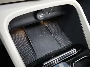 2023 Volvo XC40 с пробегом 60 472 км