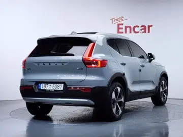2023 Volvo XC40 с пробегом 18 920 км