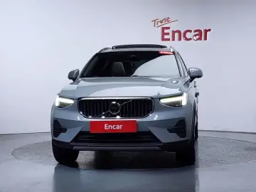 2023 Volvo XC40 с пробегом 18 920 км