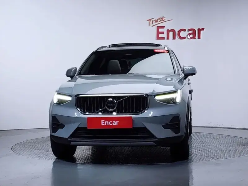 2023 Volvo XC40 с пробегом 18 920 км