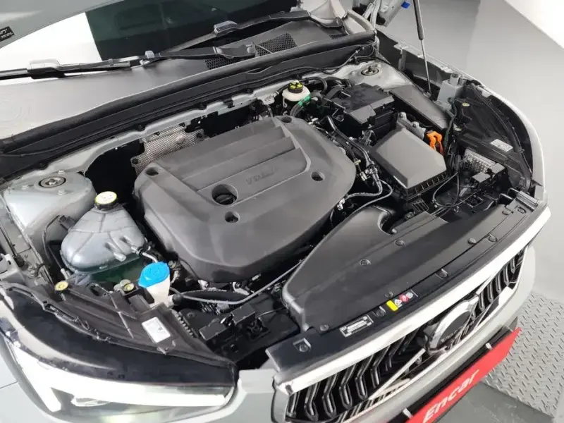 2023 Volvo XC40 с пробегом 18 920 км