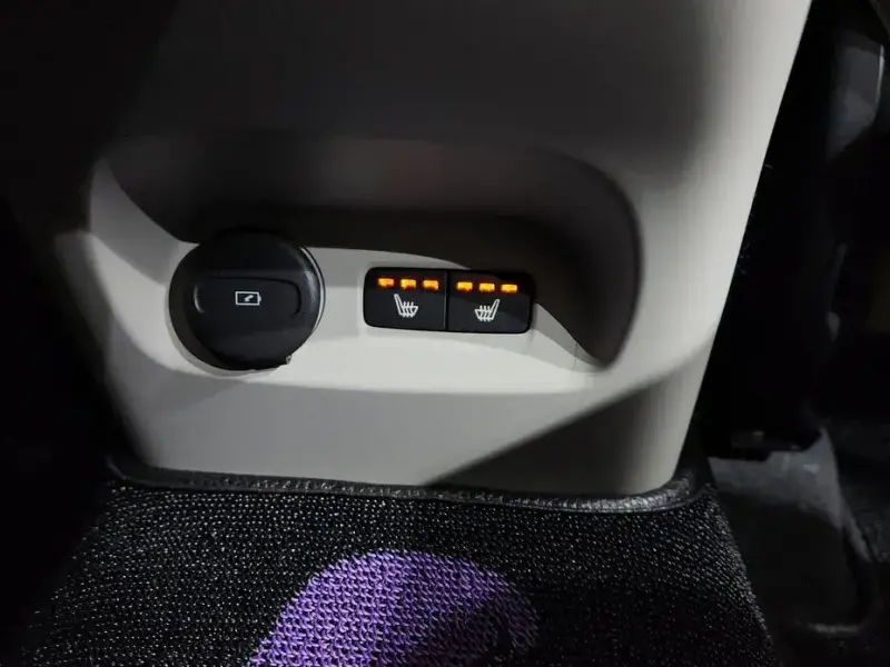 2023 Volvo XC40 с пробегом 18 920 км