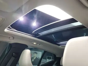 2023 Volvo XC40 с пробегом 18 920 км