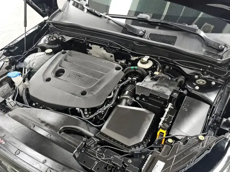 2025 Volvo XC40 с пробегом 9 327 км