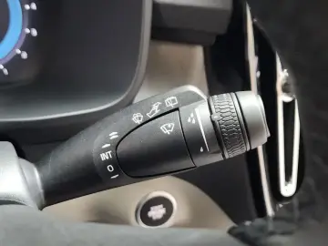2023 Volvo XC40 с пробегом 18 920 км