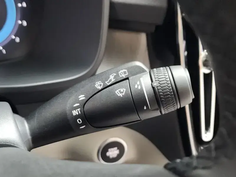 2023 Volvo XC40 с пробегом 18 920 км