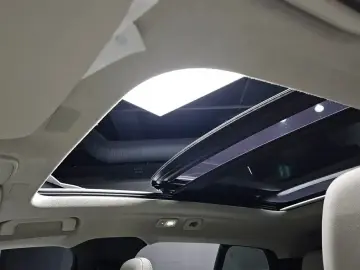 2024 Volvo XC40 с пробегом 4 285 км