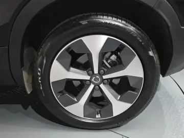 2023 Volvo XC40 с пробегом 21 976 км