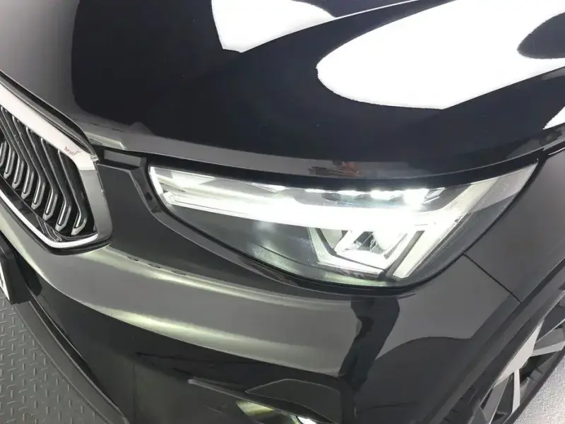 2023 Volvo XC40 с пробегом 21 976 км