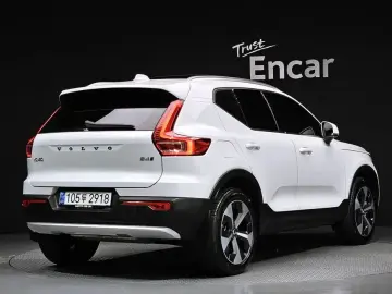 2025 Volvo XC40 с пробегом 6 832 км