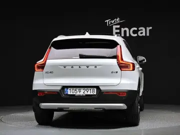 2025 Volvo XC40 с пробегом 6 832 км