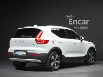 2022 Volvo XC40 с пробегом 36 377 км