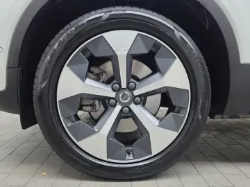 2022 Volvo XC40 с пробегом 36 377 км