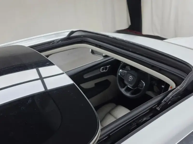 2022 Volvo XC40 с пробегом 36 377 км